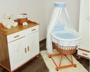 Obrázok Prútený kôš na bábätko s modrou sadou obliečky
