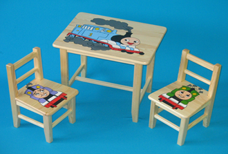 Obrázok z Dětský dřevěný stůl se židlemi - Vláček