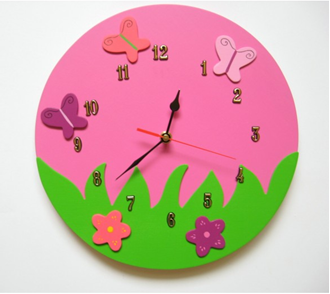 Obrázok z Detské drevené hodiny Veselá lúka - ružová