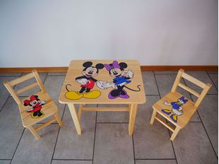 Obrázok Detský drevený stôl so stoličkami s potlačou - Mickey Mouse